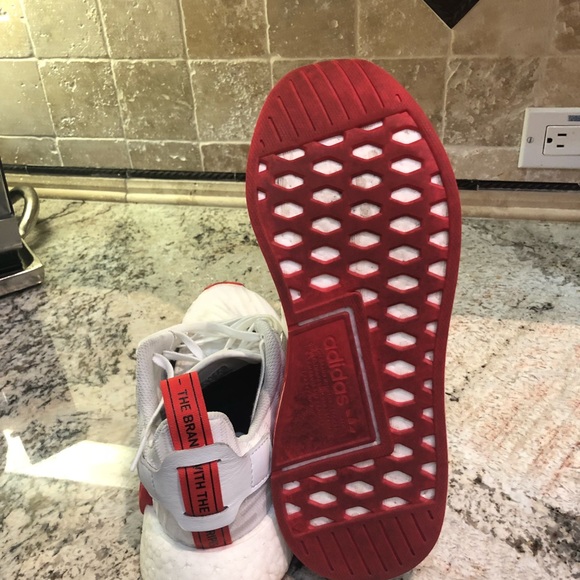 White and bright red Men’s Adidas NMD size 9.5 - Picture 6 of 7